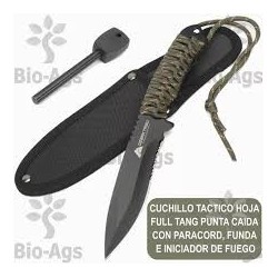 Cuchillo de supervivencia con funda de nylon y pedernal integrado